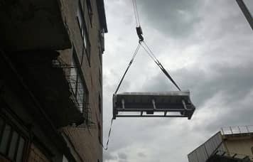 Крановые работы при переезде производства